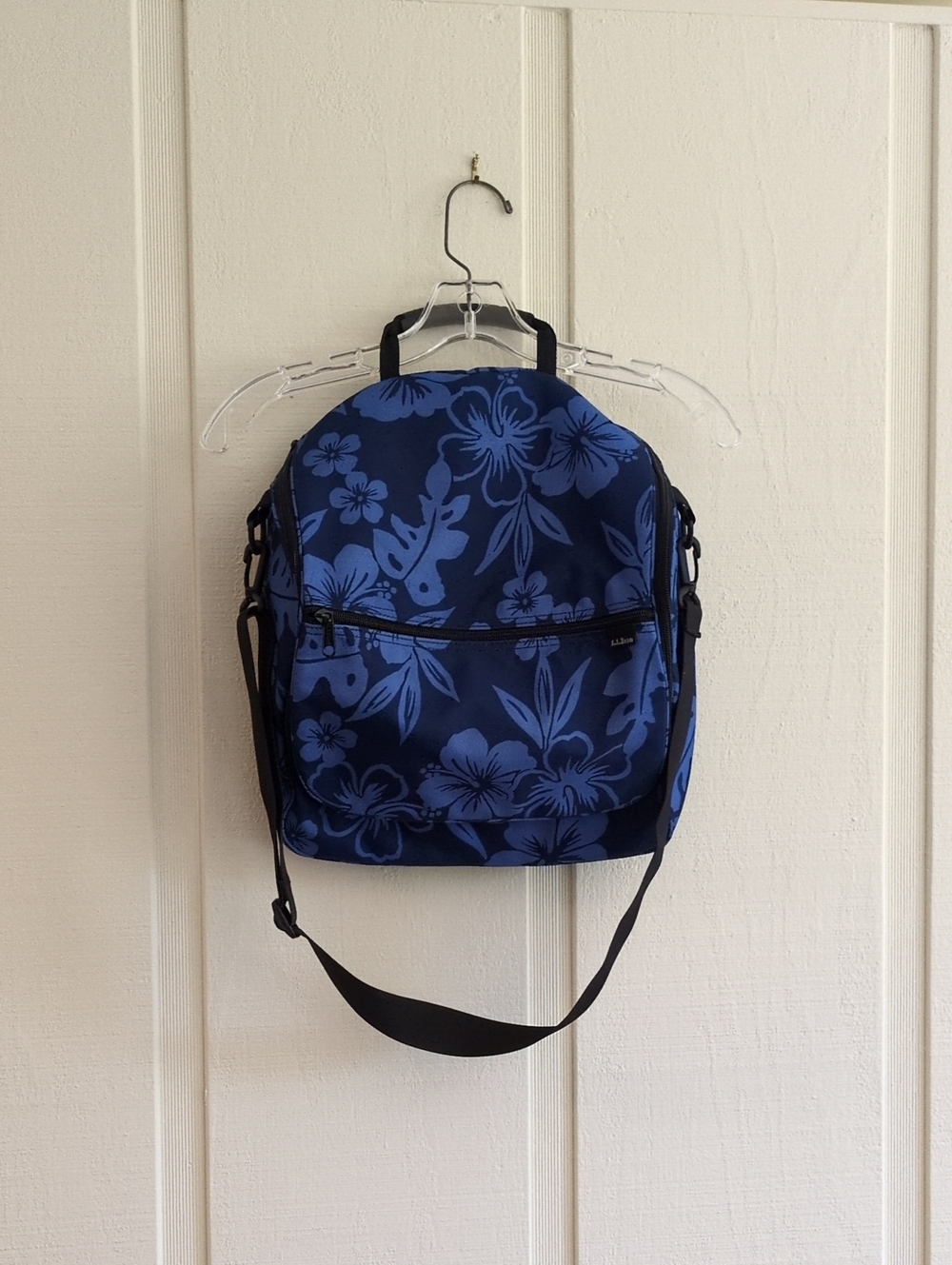 L.L. Bean Navy and Light Blue Floral Travel Toiletries Bag